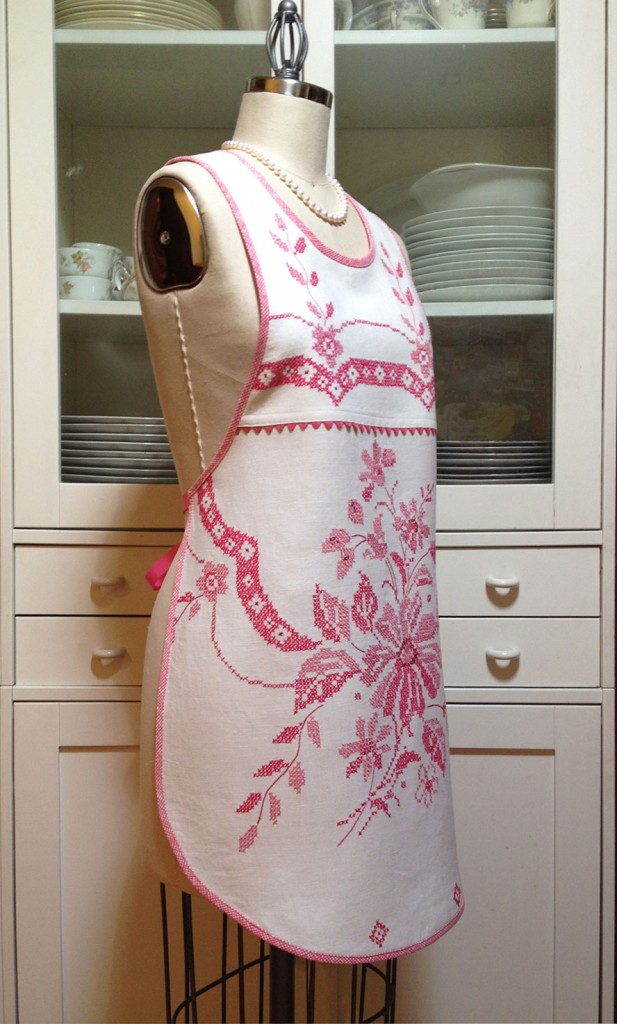 Embroidered-Pink-Apron-side-view